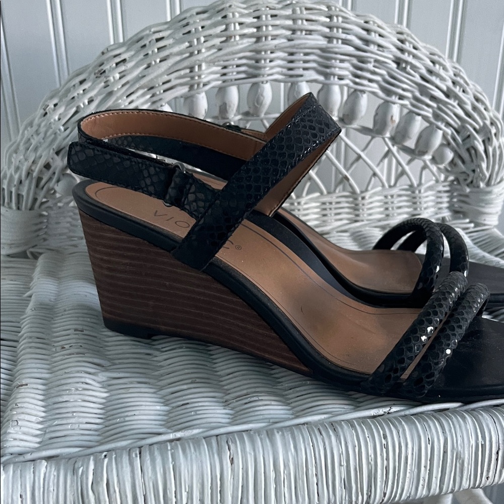 Vionic Black Snake-Pattern Sandals - Picture 3 of 6